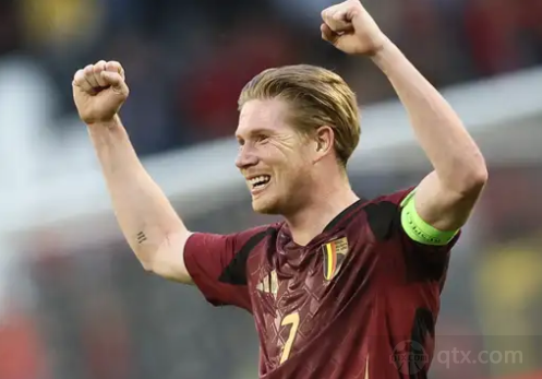 日本职棒：前美职投手前田健太宣布加盟东北乐天金鹫，将身披标志性的 18 号球衣