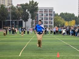 ＂大家发现没，论球商和能力，我觉得张镇麟要比曾凡博高一个档次