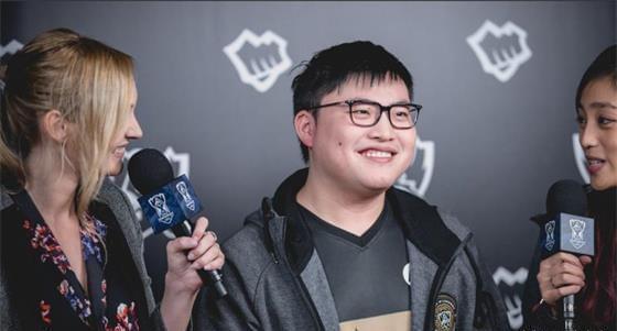 两人搭档可 两人搭档可